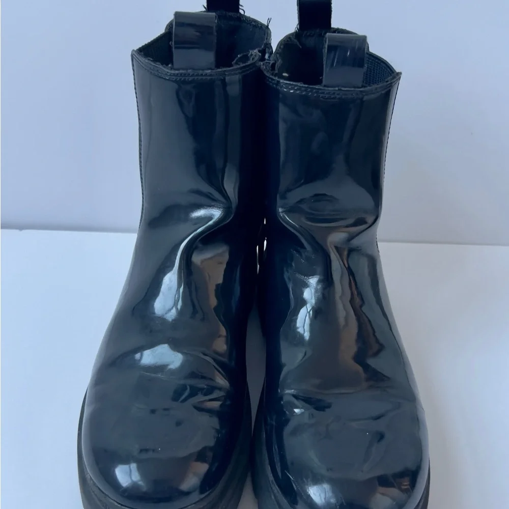 Black Patent Leather Chelsea Boots - Picture 2 of 3
